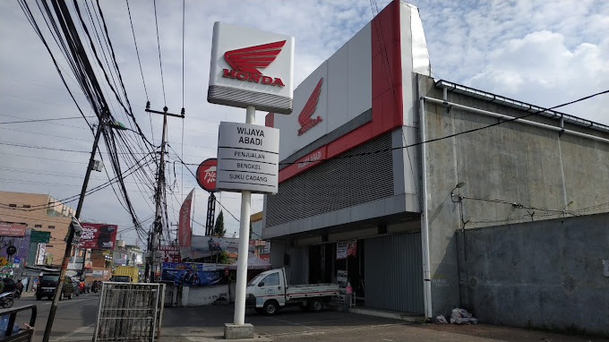 Showroom Motor Honda Bandung Wijaya Abadi Motorindo — Dealer Resmi Honda Kopo Sayati